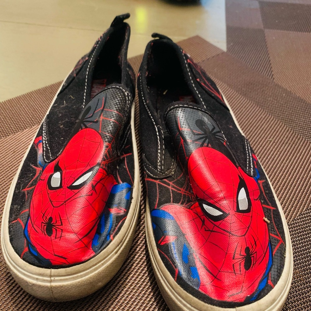 Spider-Man Kids Slip-On Shoes - Black and Red